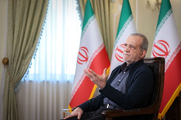 پزشکیان: همه مردم، ایران را حفظ کردند/ بودن رهبر انقلاب قوت قلب بالایی برای ماست