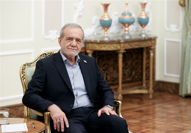 پزشکیان با قطار به پکن رفت 