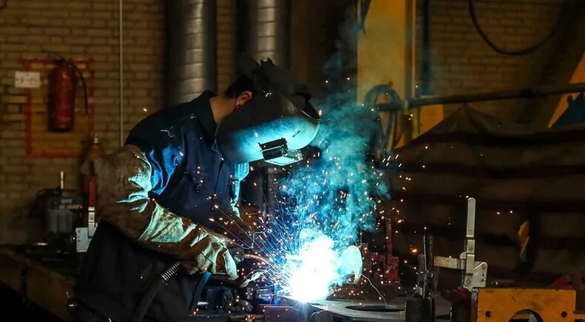 کدام صنایع مشمول دریافت تسهیلات ۷۰۰ همتی می‌شوند؟