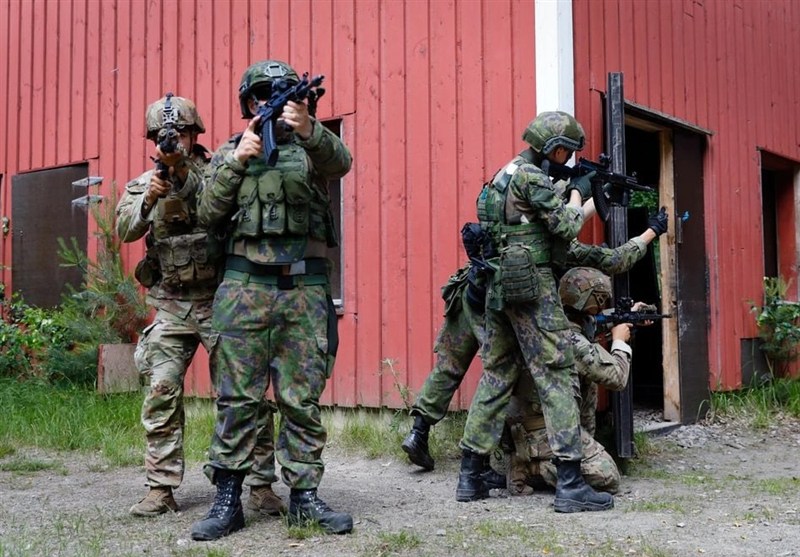 آماده‌باش لشکر چهارم آمریکا برای سرکوب اعتراضات در مینه‌سوتا 