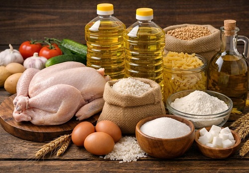 کالاهای اساسی تا پایان سال حتی با توقف پروازهای خارجی تامین است