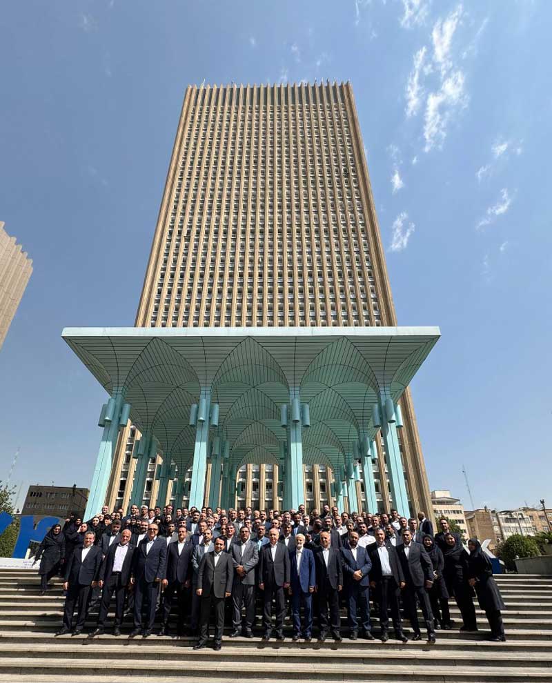 آیین بزرگداشت آغاز 74مین سال فعالیت بانک صادرات ایران برگزار شد/ ​محسن سیفی: بانک صادرات ایران در مسیر دستیابی به جایگاه شایسته در نظام
