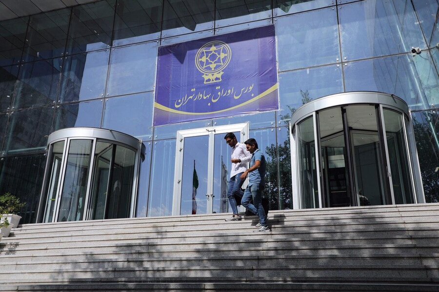 یک کارشناس بازار سرمایه به سهامداران توصیه کرد؛ دوری از هیجان؛ نگاه به آینده