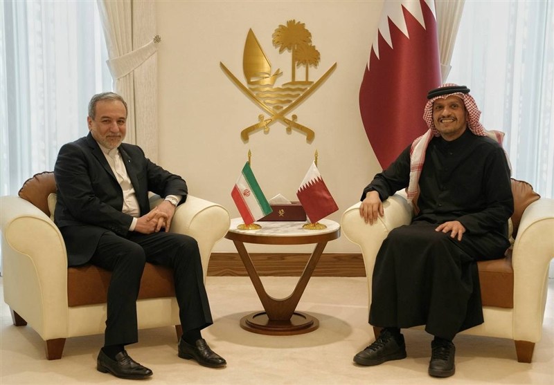دیدار عراقچی با نخست وزیر قطر