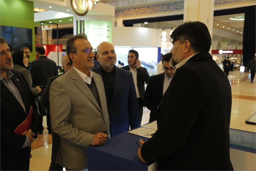  بازدید معاون وزیر راه و شهرسازی و مدیرعامل سازمان بنادر و دریانوردی از نهمین نمایشگاه حمل و نقل، لجستیک و‌صنایع وابسته 