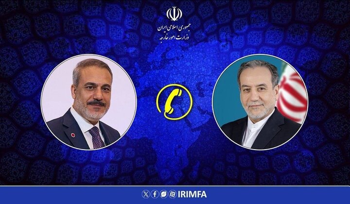 گفتگوی تلفنی وزیرای امور خارجه ایران و ترکیه
