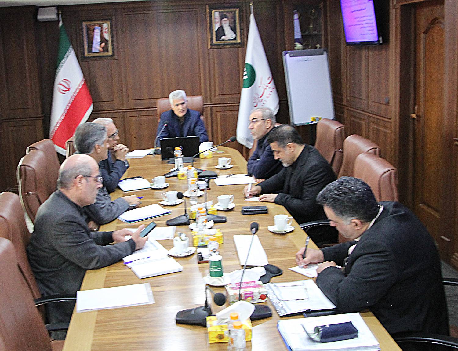  جلسه بررسی آخرین وضعیت ساختمان مرکزی پست بانک ایران با حضور مدیرعامل برگزار شد 