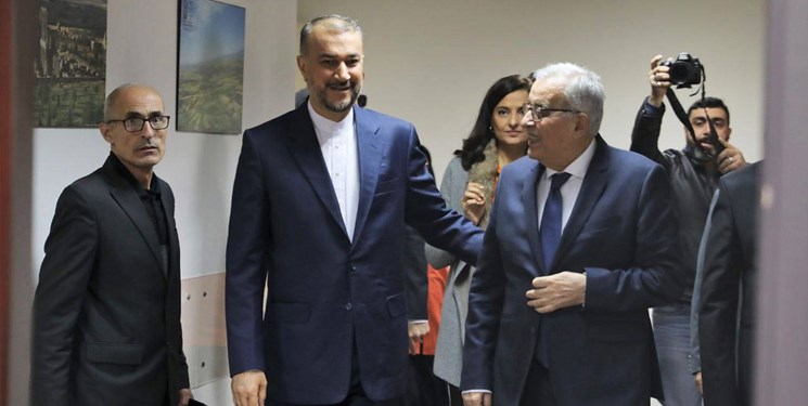 رایزنی تلفنی وزرای خارجه ایران و لبنان