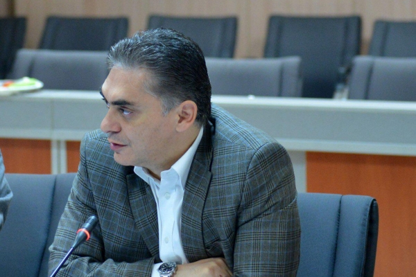  خودتحریمی‌ها و ابهام ارزی؛ عامل اصلی فشار بر فعالان اقتصادی 