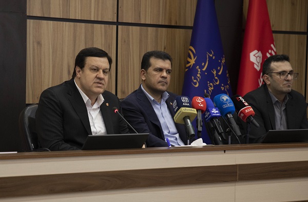 قدردانی معاون علمی و فناوری رییس جمهوری از نقش آفرینی بانك ملت در حمایت از اقتصاد دانش بنیان/ رونمایی از سند راهبردی ملی تامین مالی بیمه پایه با مشاركت بانك ملت