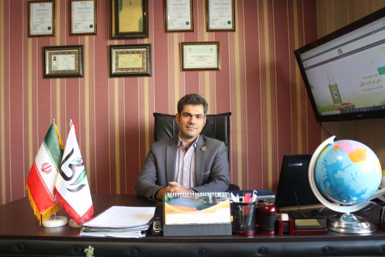 باوجود تیم نخبگان، راگا هر ماه یک محصول جدید به بازار عرضه می کند/ دریافت مجوز از غذا و دارو با عدم شفافیت و فرسایش روبروست