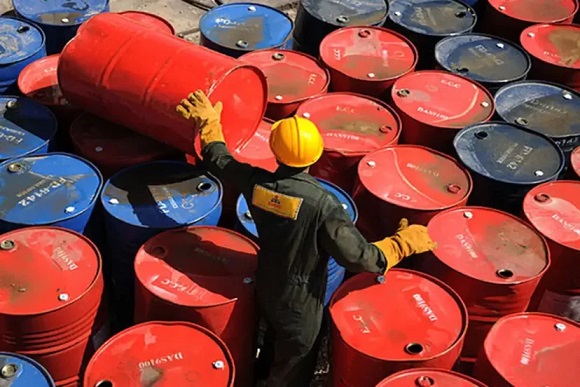 قیمت جهانی نفت امروز 29 بهمن 1404 / برنت 67 دلار و 53 سنت شد