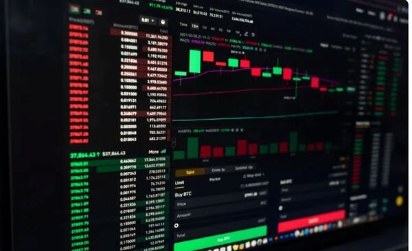 شرط‌بندی روی جنگ؛ بازارهای پیش‌بینی چگونه از بحران ایران سود می‌برند؟