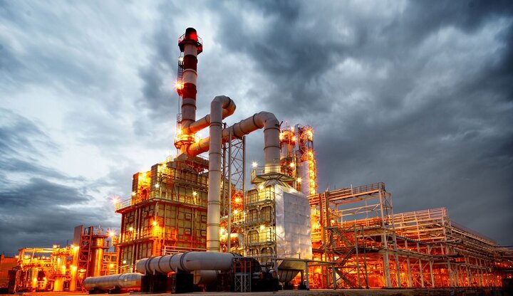 پتروشیمی، ناجی خاموش صادرات ایران/ جهش غیرنفتی در سایه تحریم نفت