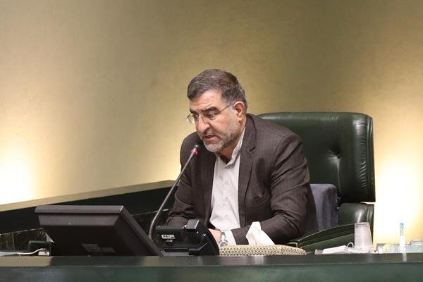 بورس تبدیل به دزدخانه شده است/ آقای «روحانی» سکوت کند