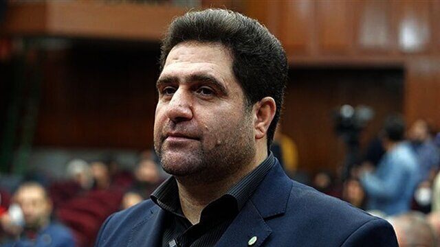 یک وکیل دادگستری: صاحبان تریبون احتیاط کنند تا مجبور به پاسخگویی در دادگاه نشوند