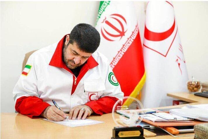 حضور تیم‌های حمایت روانی هلال‌احمر در بین مردم با هدف تقویت امنیت روان