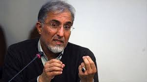  حمله دوباره حسین راغفر به بورس از «۵۰ کلاهبردار» تا «کازینو» خواندن بازار سرمایه