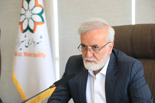 شهردار شیراز: هیچ محله‌ای فراموش نمی‌شود/ تلاش برای توزیع عادلانه خدمات در تمامی مناطق