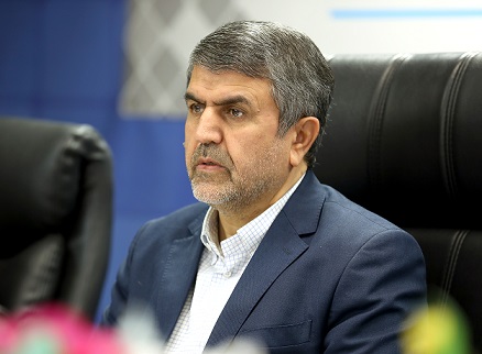 بانک صادرات ایران بر محور رعایت قانون و مقررات، «در خدمت مردم» است