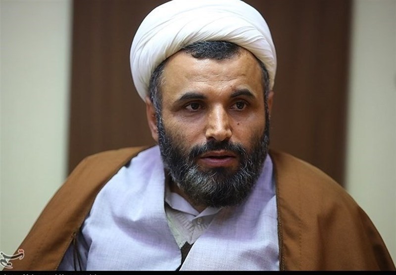 آیت‌الله سیدمجتبی خامنه‌ای علمدار مبانی نظری و عملی رهبر شهید است