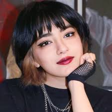 تجارت با خون نیکا شاکرمی جواب داد