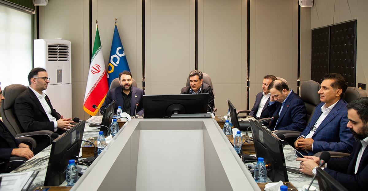  توسعه همکاری‌های مالی و سرمایه‌گذاری میان بانک شهر و پتروشیمی نوری