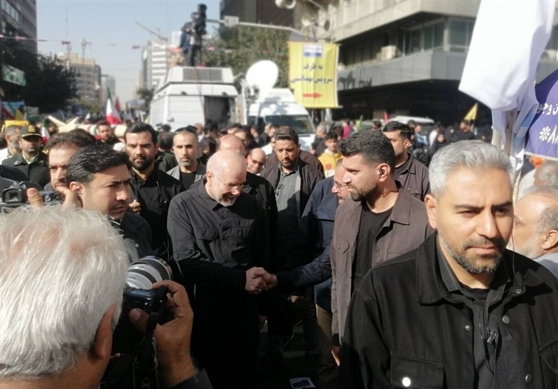 حضور قالیباف در راهپیمایی یوم الله 13 آبان 