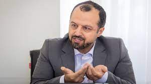 اجماع وزارت اقتصاد، نفت، صمت و بانک مرکزی برای رونق بورس/ نظام قیمت گذاری خودرو به زودی تغییر می کند 