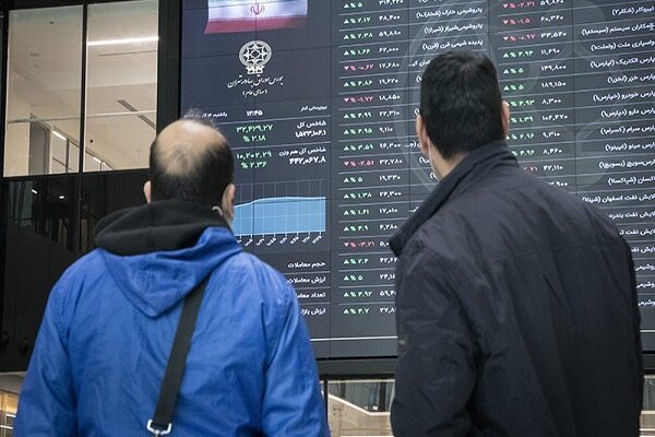 رکوردشکنی تاریخی بورس در روز ۵۰ همتی/ پایان دوران شیدایی یا آغاز فصل تازه بازار؟