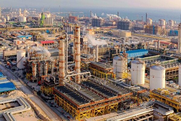 انتصابات سفارشی و ویژه‌خواری یکی از اَبَربحران‌های ملی