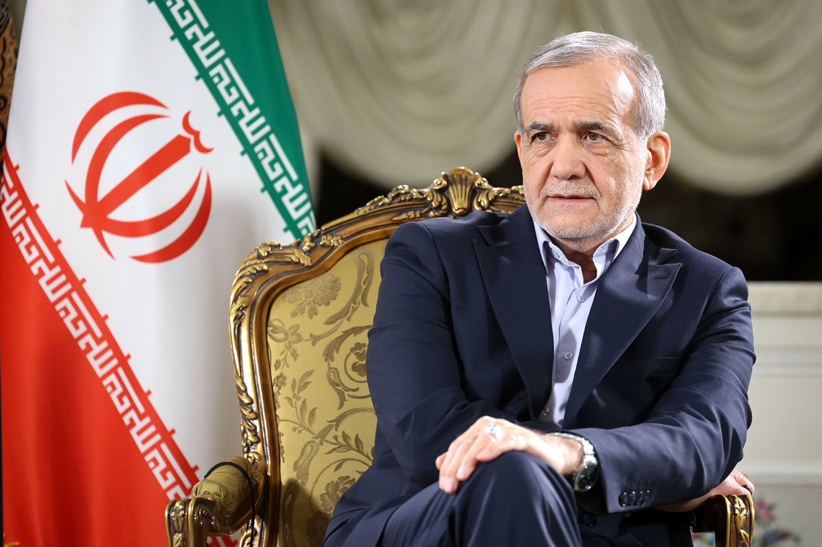 پزشکیان: تضعیف داخلی به کشور آسیب جدی می‌زند 