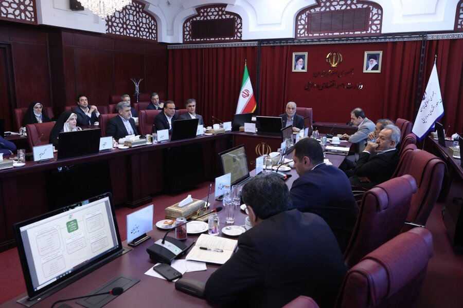 اولین نشست شورای عالی بورس و اوراق بهادار در سال ۱۴۰۴