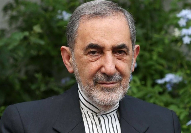 تاکید ولایتی بر نقش دانشگاه آزاد در پیشرفت علمی و استحکام فرهنگی