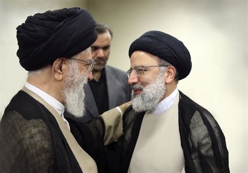  رهبر انقلاب ۵ روز عزای عمومی اعلام کردند 