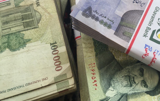 سپرده و تسهیلات بانکی زیاد شد