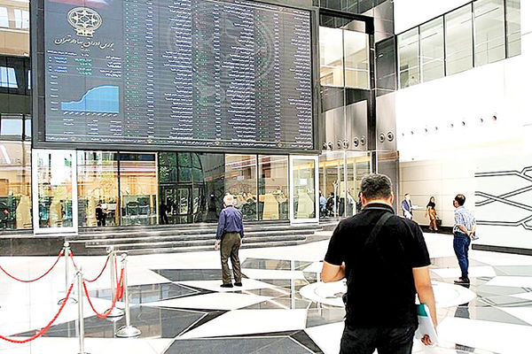 کدام نگاه به تقویت قیمت سهام منجر شد؟