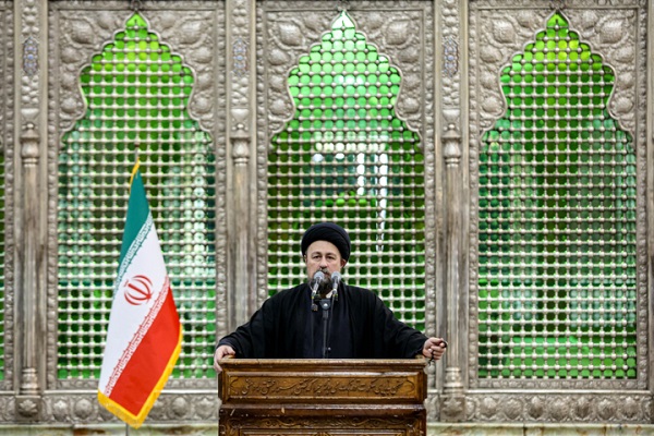سیدحسن خمینی: حالا که به جمع‌بندی رسیدیم، همه پشت سرباز میدان دیپلماسی بایستیم