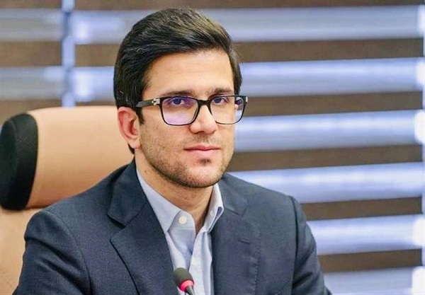 شناسه‌دار شدن کارت‌های آزاد از مهر پس از تغییر در نرخ سوم بنزین