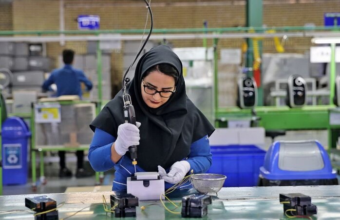 پیامد جنگ بر اشتغال/ زنان بیشترین آسیب را در بازار کار دیدند