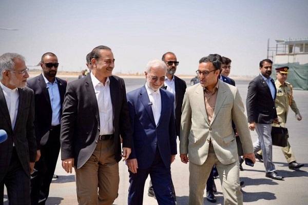 عاصم منیر وارد تهران شد