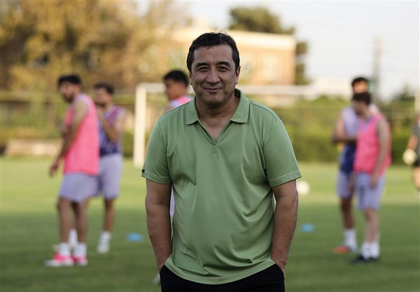 خداداد عزیزی؛ مدرّس فحّاشی و نمونه بارز سقوط اخلاق