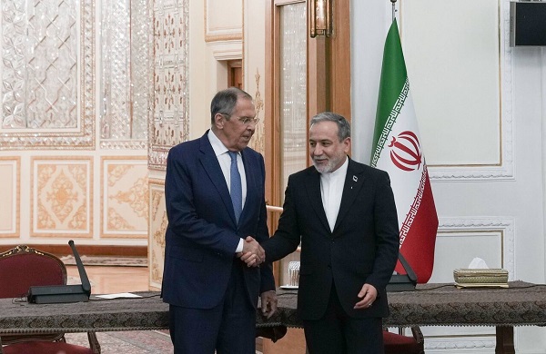عراقچی: گفت‌وگوی به‌موقعی با همتای روس داشتم/همکاری‌ها هرگز تا این اندازه نزدیک نبوده است