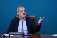 پزشکیان: صرفه‌جویی بنزین از دولتی‌ها شروع شود