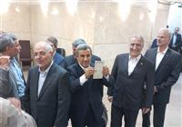  احمدی‌نژاد در انتخابات ریاست جمهوری ثبت‌نام کرد 