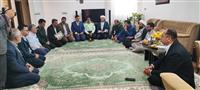 دیدار مدیرعامل شرکت آلومینای ایران و مسئولین شهرستان جاجرم با تعدادی از خانواده های معظم شهدا و ایثارگران عزیز به مناسبت گرامیداشت هفته دفاع مقدس 