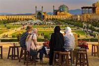 طراحی تجربه گردشگری هوشمند کودکانه با کمک هوش مصنوعی در دانشگاه تهران