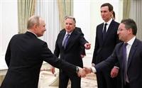 برکناری مرد مرموز ترامپ/ چرا دستیار ارشد ترامپ در سکوت برکنار شد؟