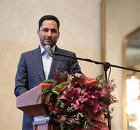 در دومین آیین یلدای مهان که عصر روز سه شنبه 25 آذر برگزار شد، تندیس روایت مهان به علی نصیریان اهدا گردید.