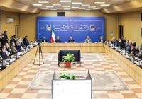  پزشکیان:می‌توان به‌جای قطع برق صنایع، کارمندان را دورکار کرد 